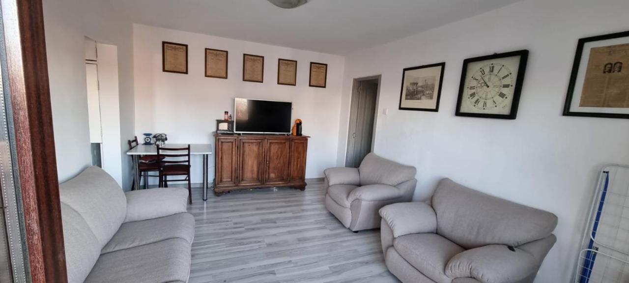 Apartament Regim Hotelier Bacău Extérieur photo
